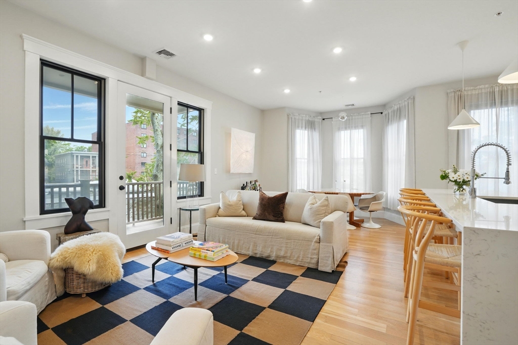 20 Kent Ct # 4