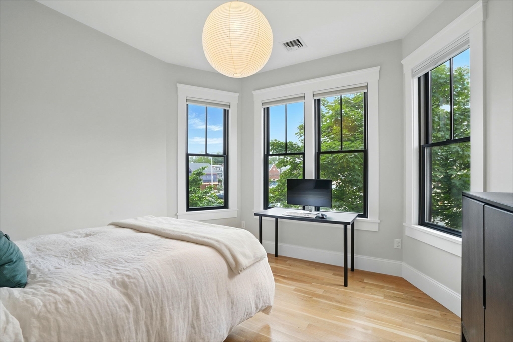 20 Kent Ct # 4
