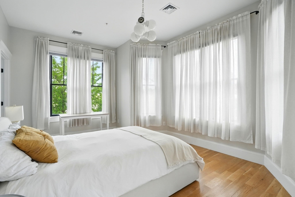 20 Kent Ct # 4