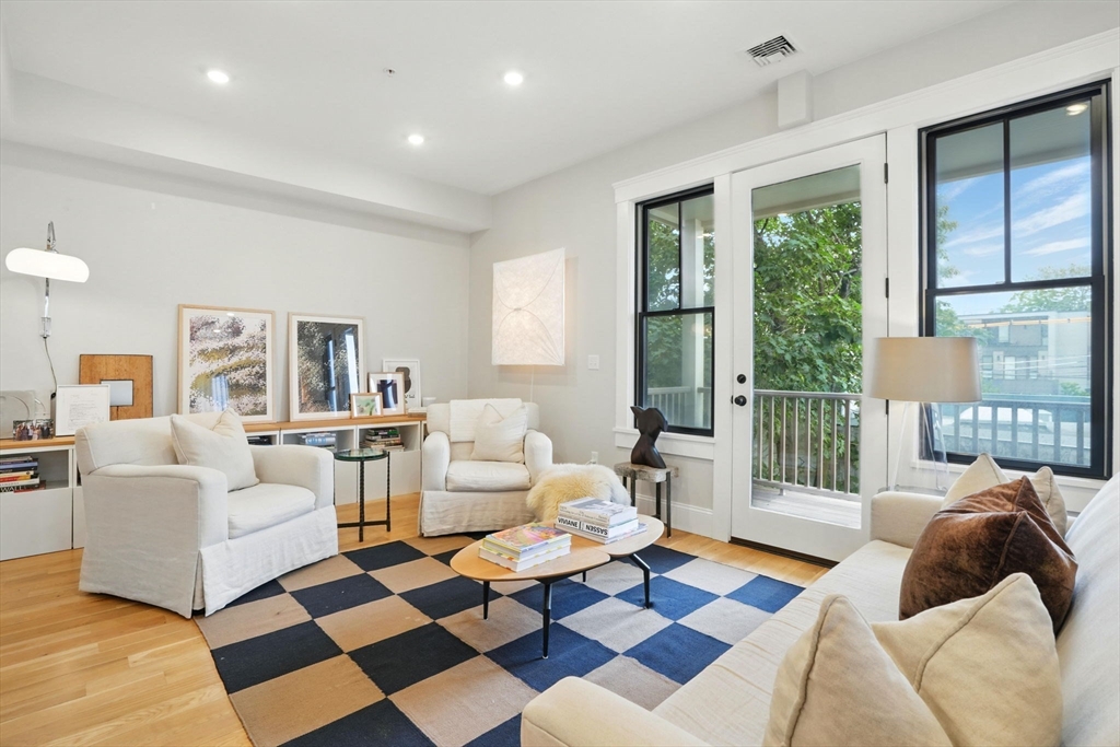 20 Kent Ct # 4