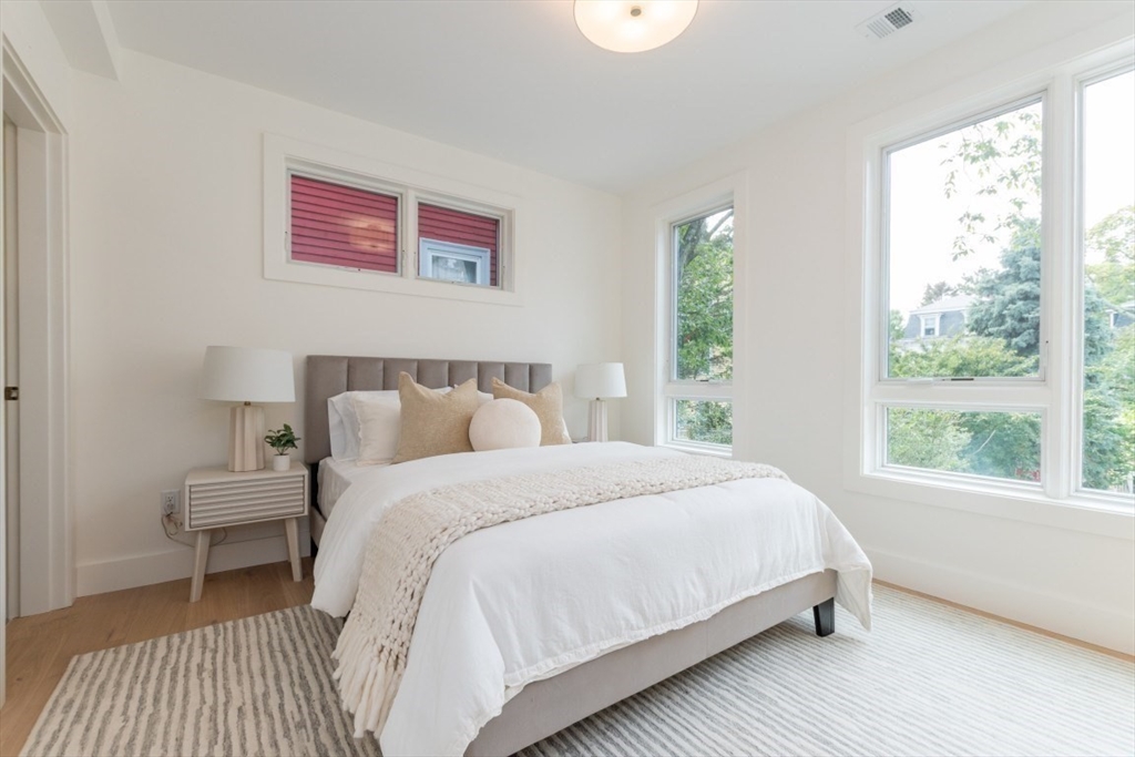 106 Inman St # 3