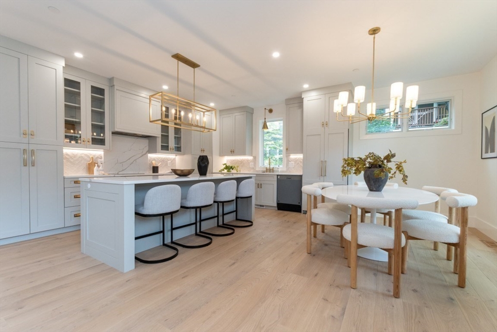 106 Inman St # 3