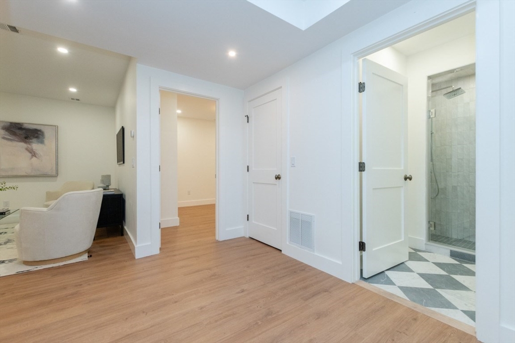 106 Inman St # 3