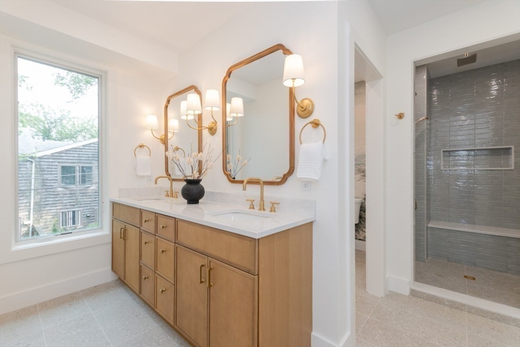 106 Inman St # 3