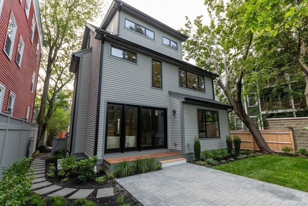 106 Inman St # 3