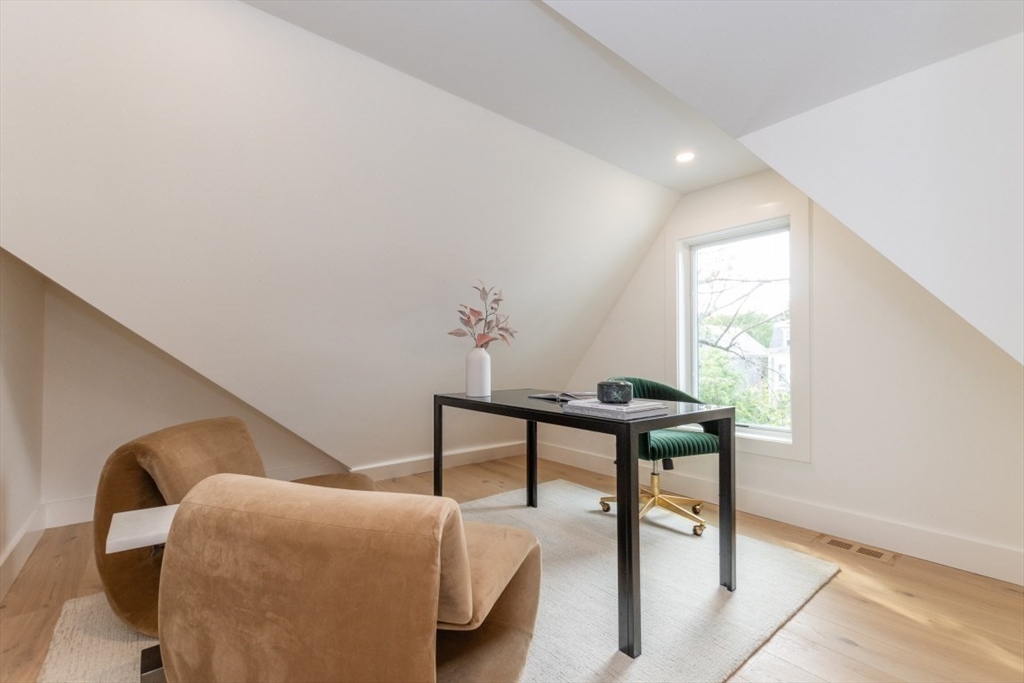 106 Inman St # 3