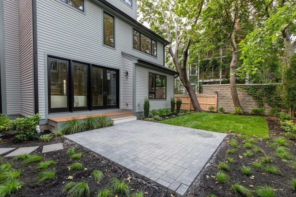 106 Inman St # 3
