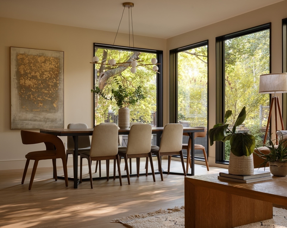 11 Sacramento Place