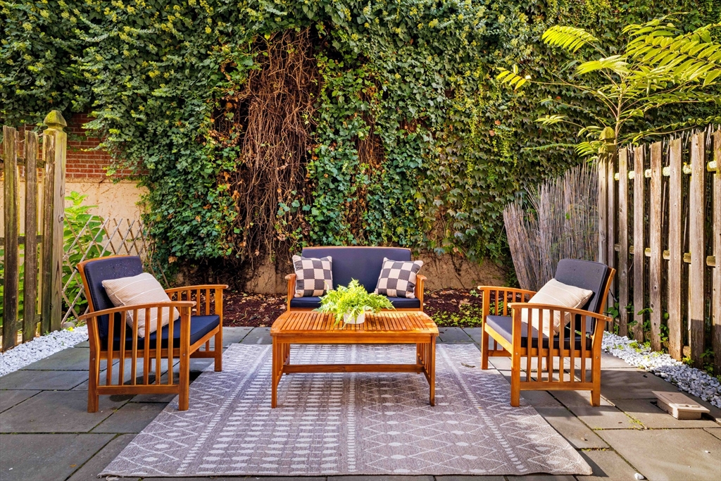 210 Charles Street # 210