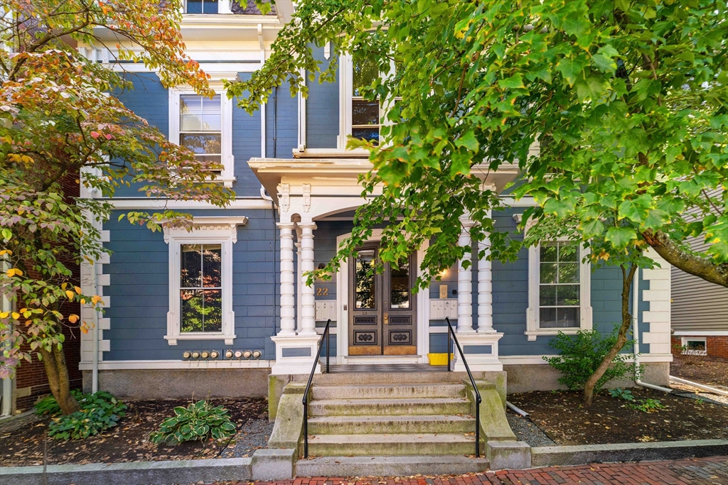 22 Bigelow Street # 1C