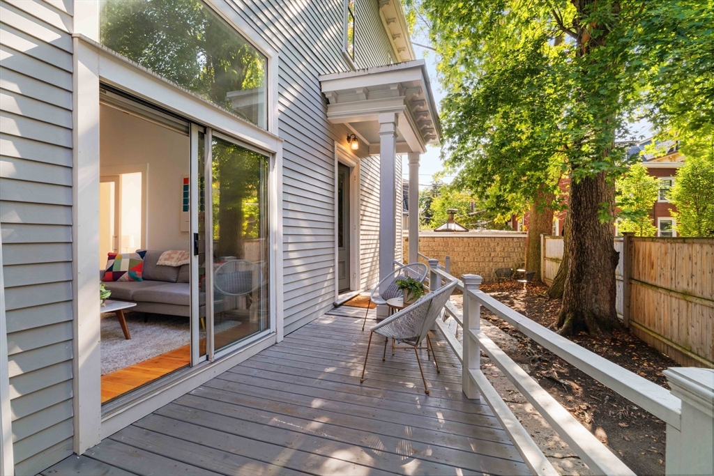 22 Bigelow Street # 1C