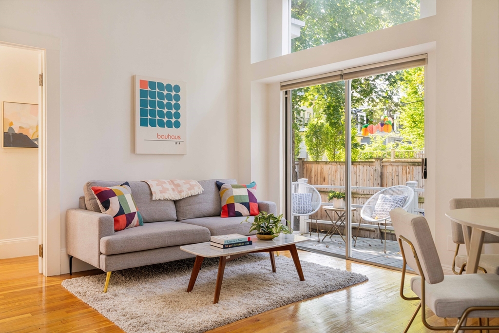 22 Bigelow Street # 1C