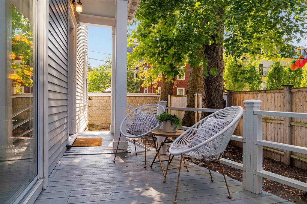 22 Bigelow Street # 1C