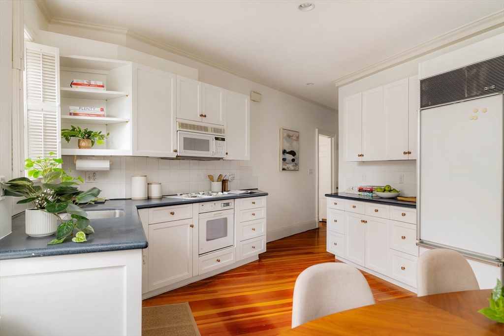 984 Memorial Drive #503 Unit: 984-503