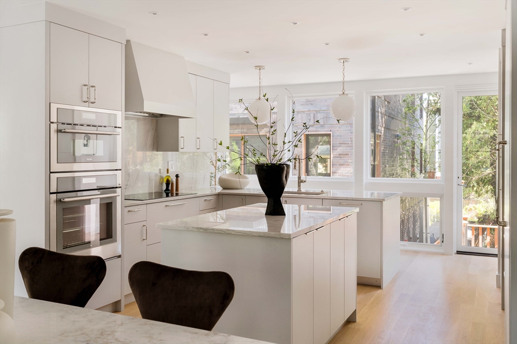 13 Mellen Street Unit: Front