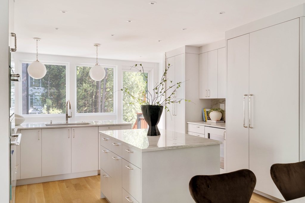 13 Mellen Street Unit: Front