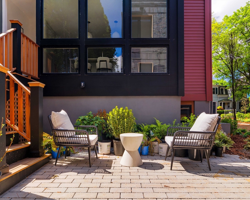 13 Mellen Street Unit: Front