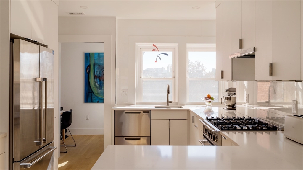 276 Harvard Street # 7