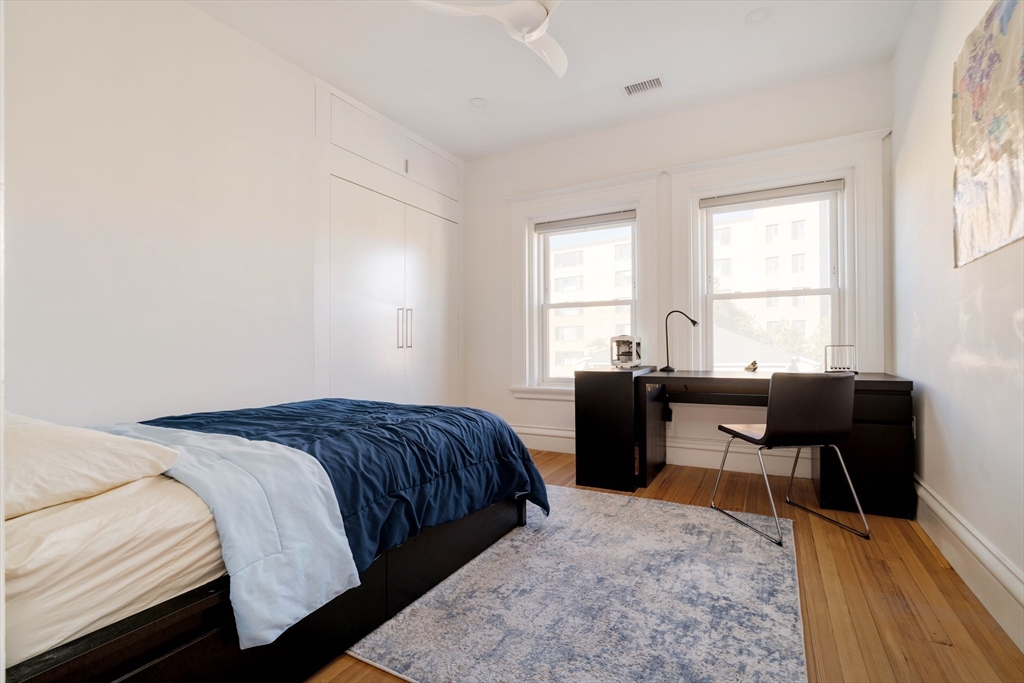 276 Harvard Street # 7