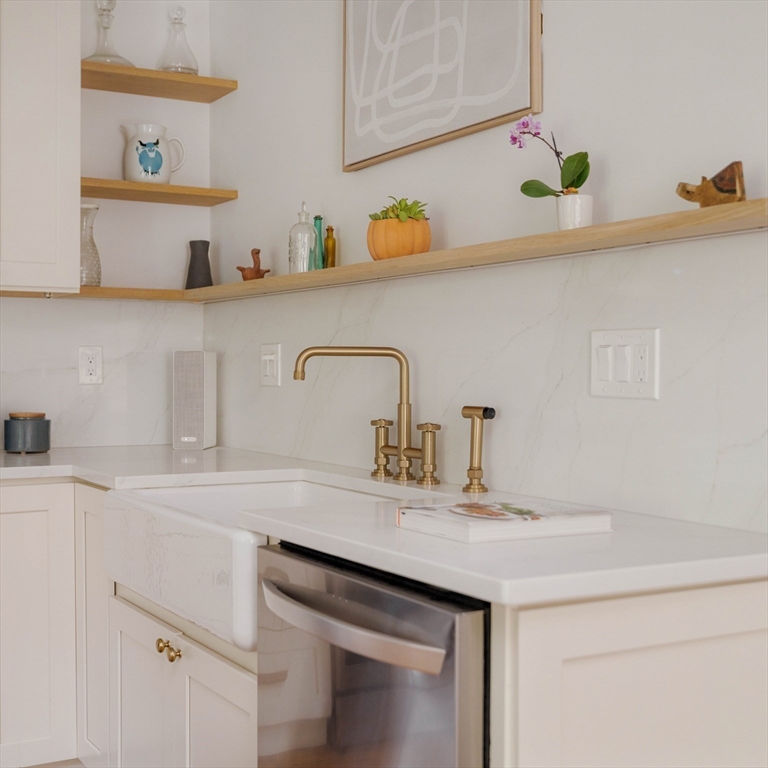 55 Ellery Street # 3