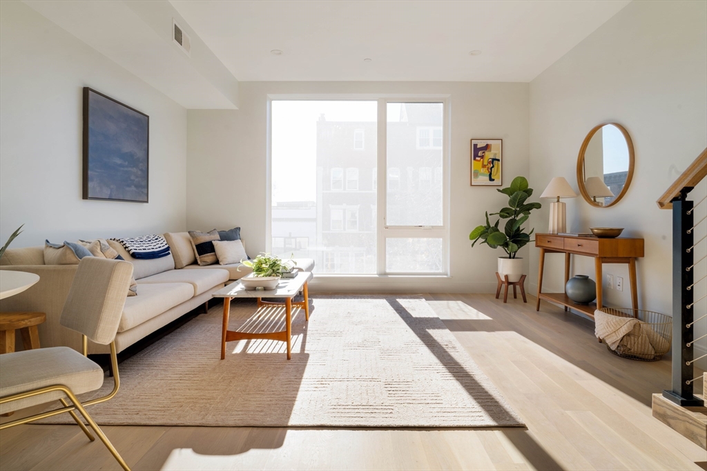 1055 Cambridge Street Unit: 305