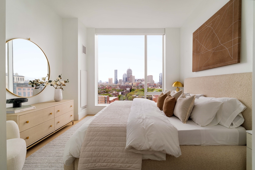 370-380 Harrison Avenue Unit: PH2G