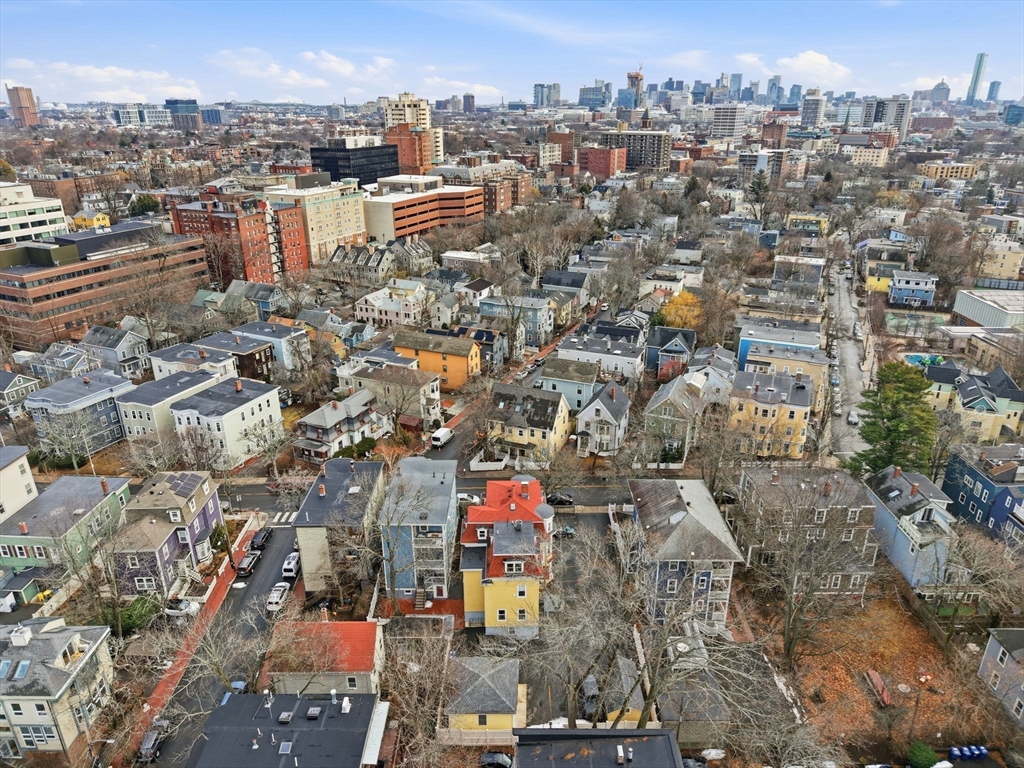 49-51 Putnam Ave