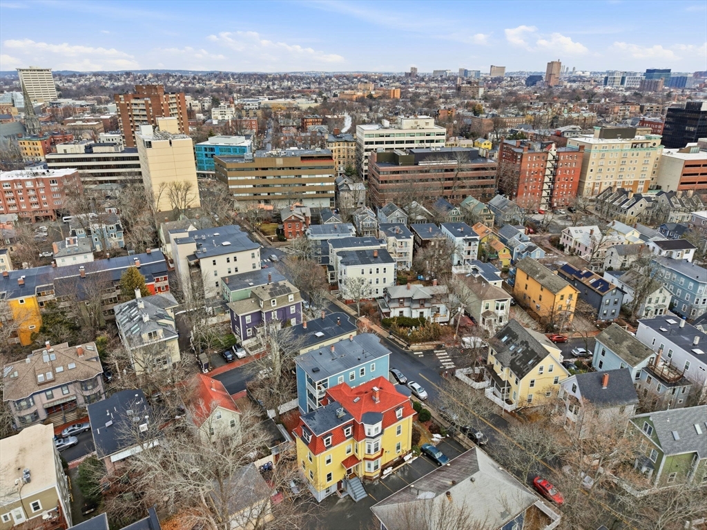 49-51 Putnam Ave
