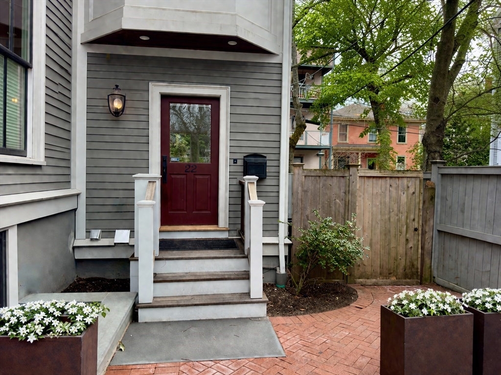 22 Clinton St # 22