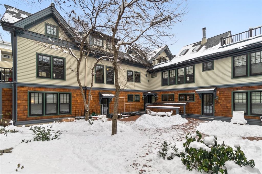 15 Mount Vernon Street # 8