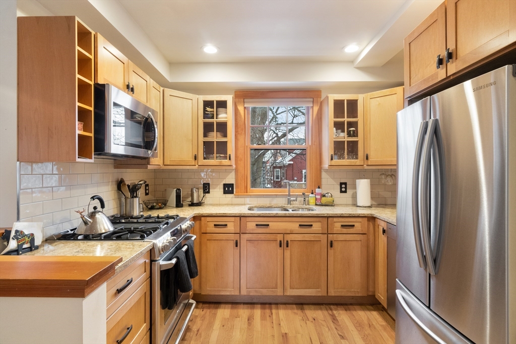 15 Mount Vernon Street # 8