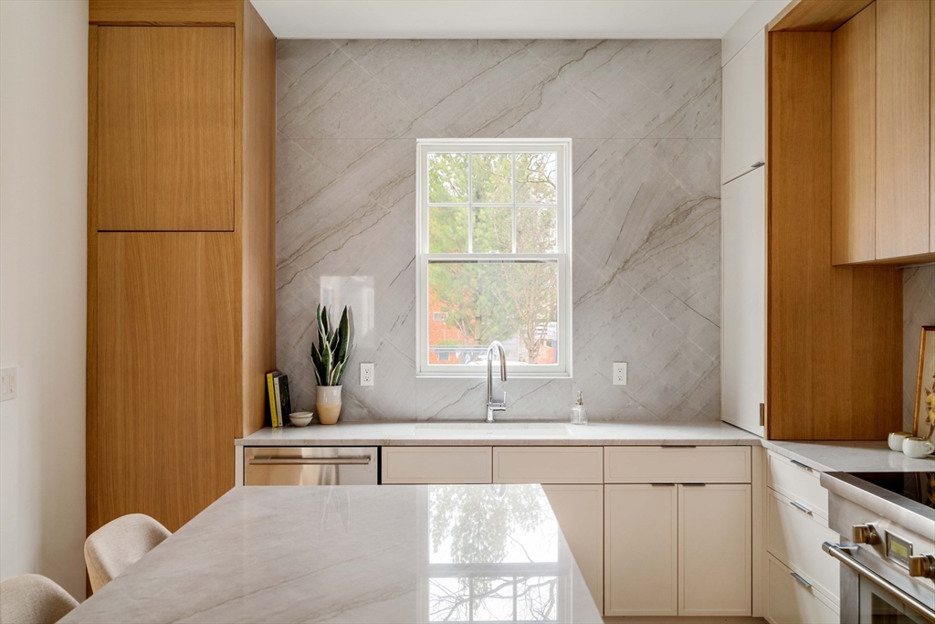 20 Wendell Street # 4