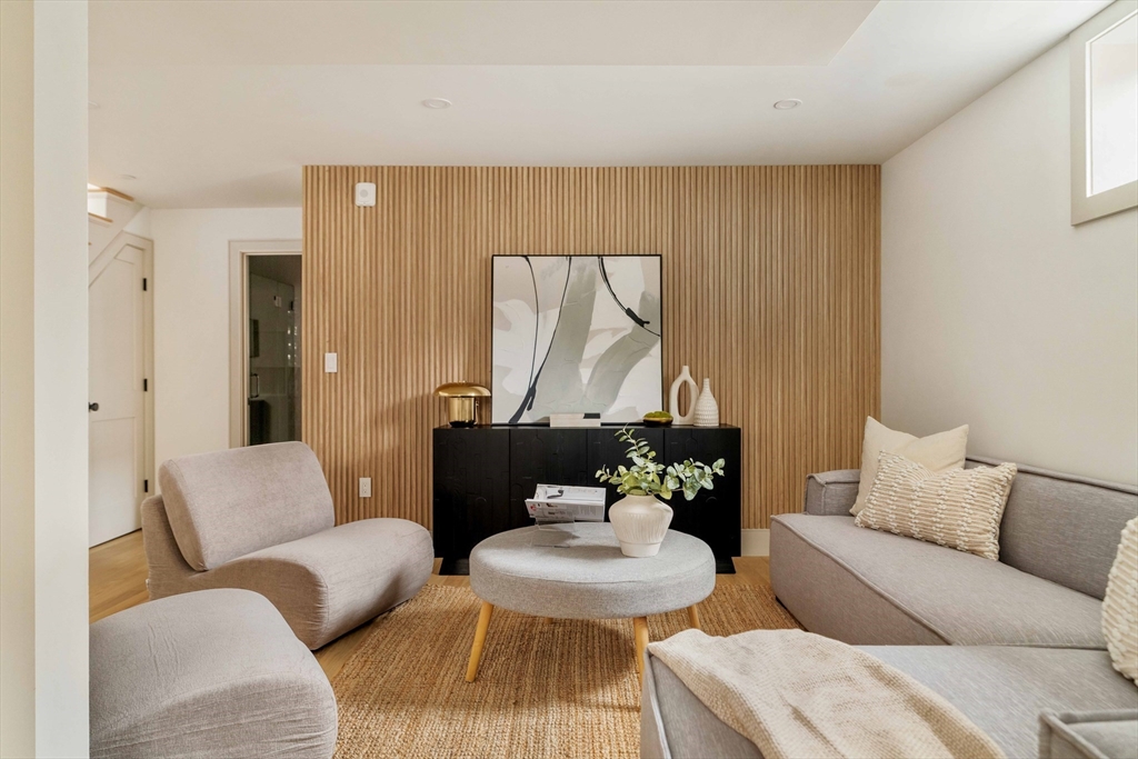 20 Wendell Street # 4