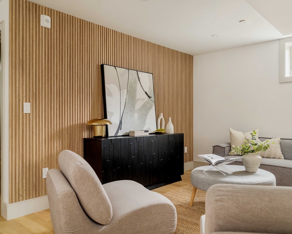 20 Wendell Street # 4