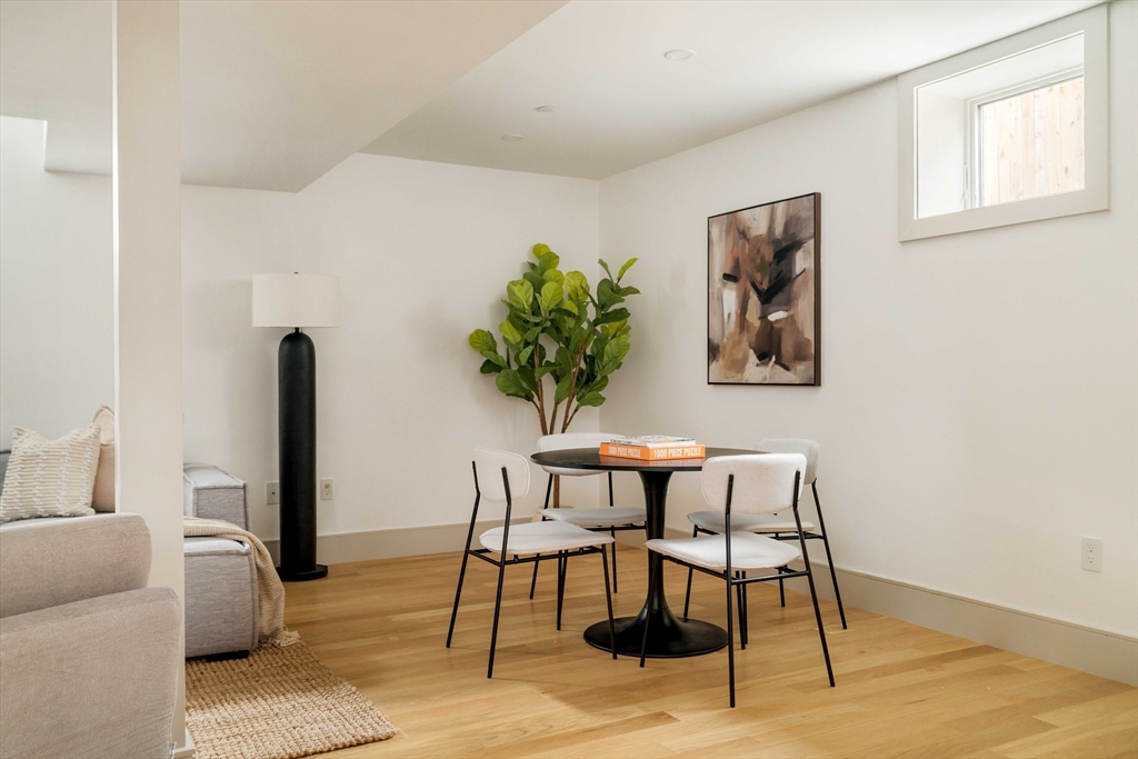 20 Wendell Street # 4