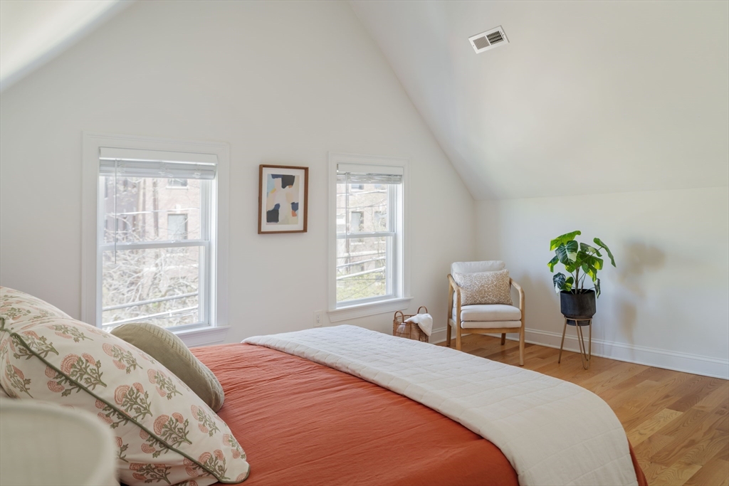 190 Morrison Ave # 2