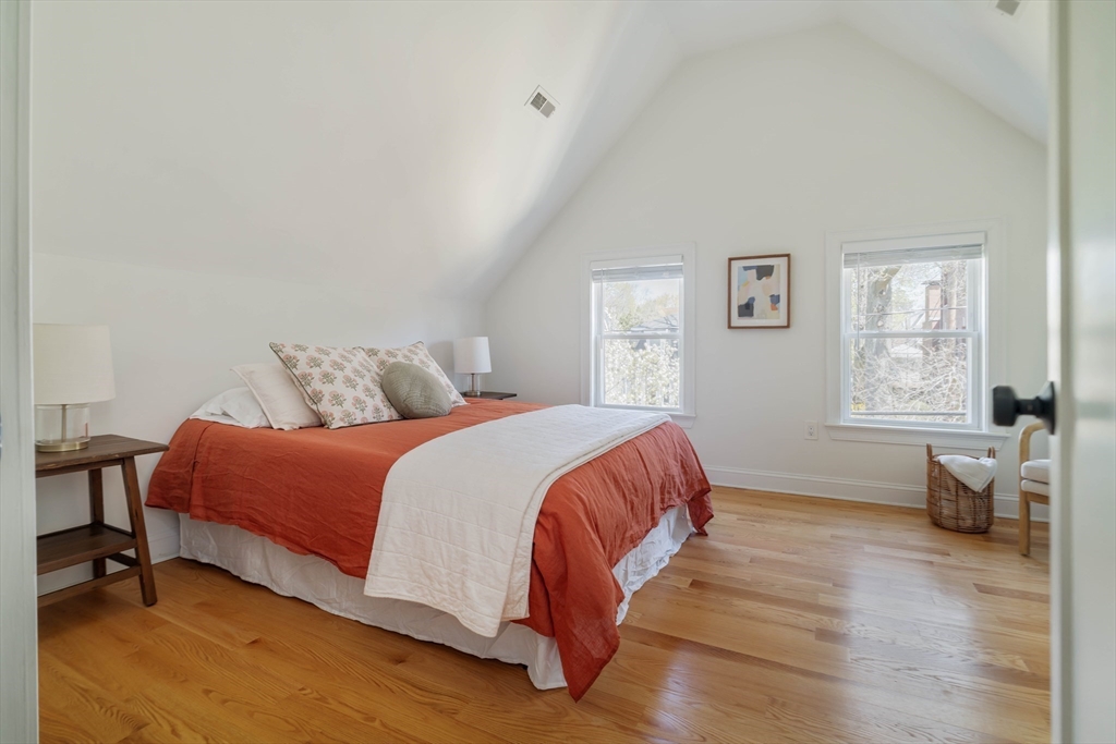 190 Morrison Ave # 2