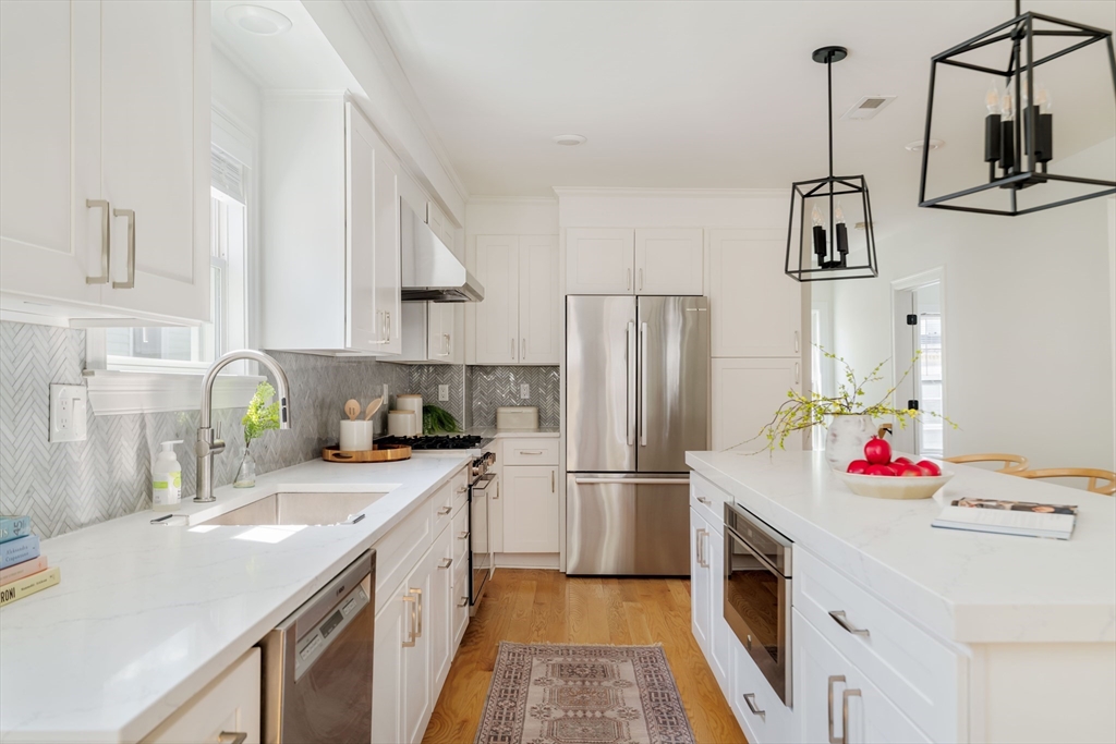 190 Morrison Ave # 2