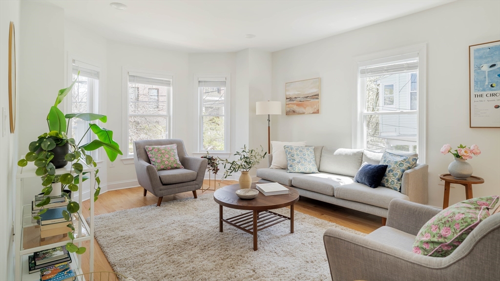 190 Morrison Ave # 2