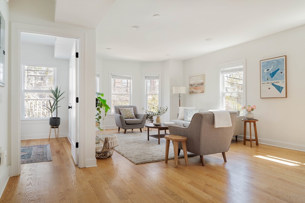 190 Morrison Ave # 2