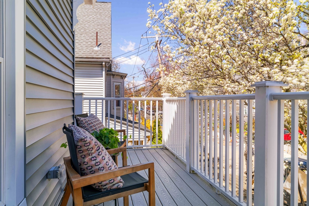190 Morrison Ave # 2