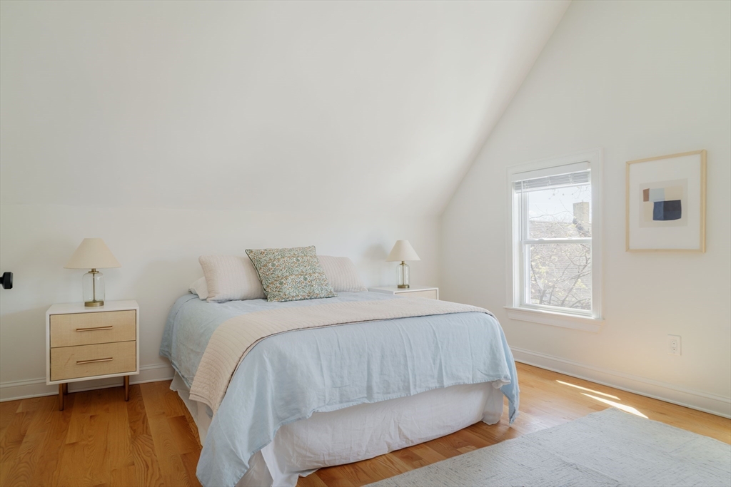 190 Morrison Ave # 2
