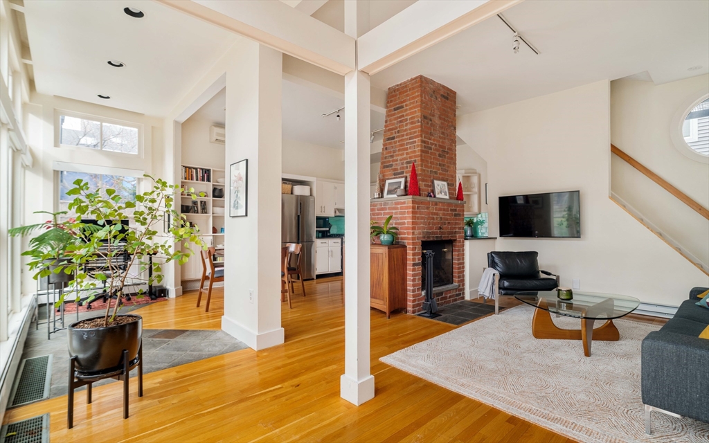 61 Dana Street # 4