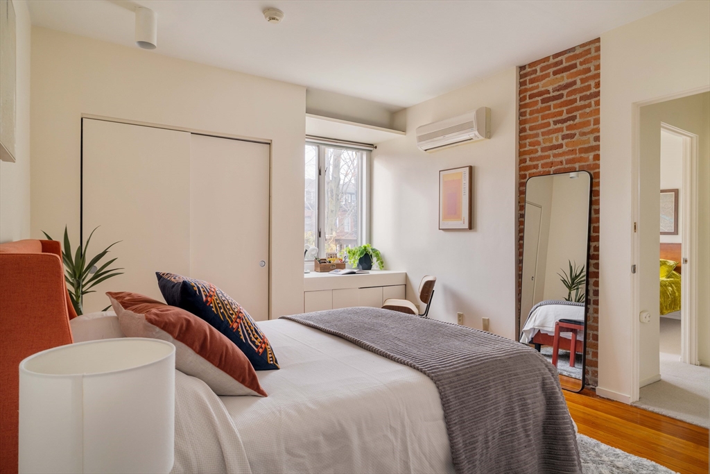61 Dana Street # 4
