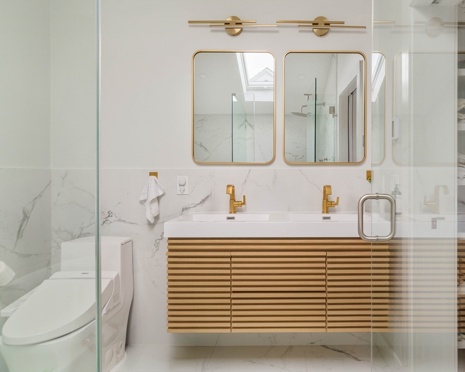 107 Josephine # B