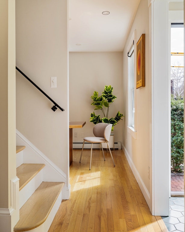 7 Sparks Street