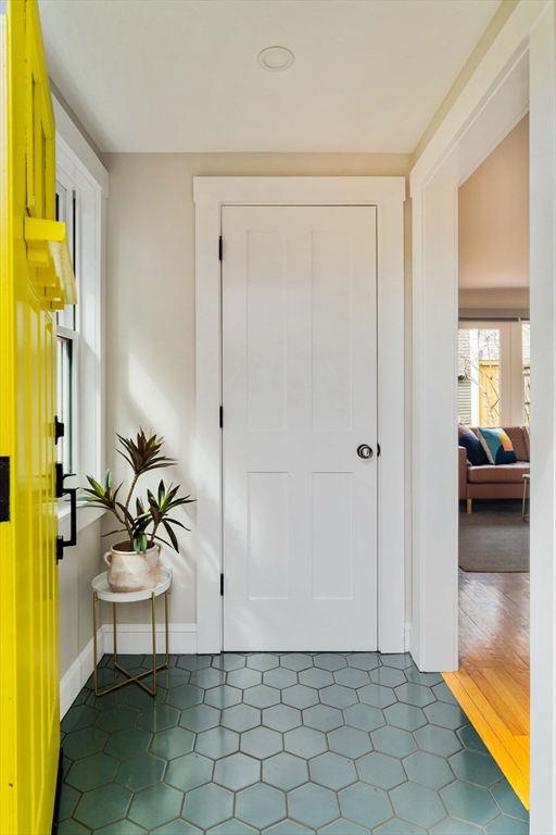 7 Sparks Street