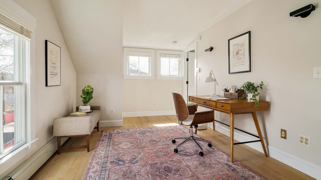 7 Sparks Street