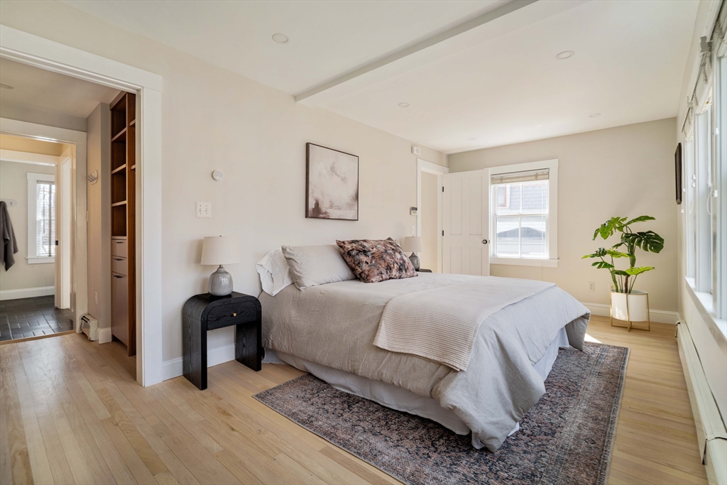7 Sparks Street