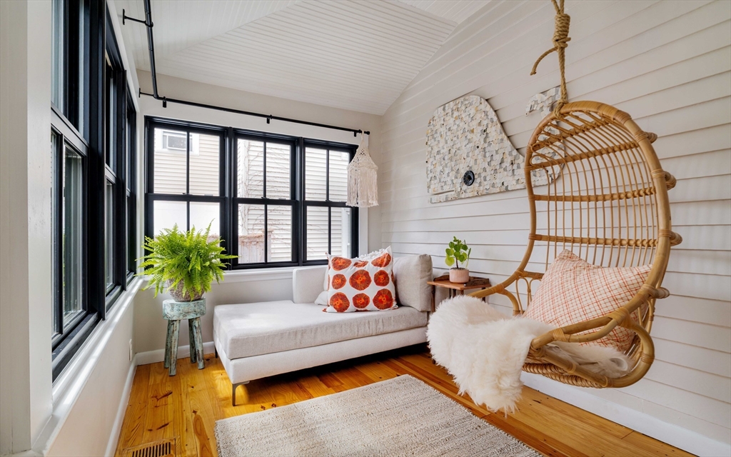 15 Loring Street